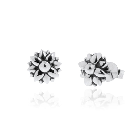 Cute, oxidised Sterling Silver earring studs in layered flower motif from Antika. For him or for her, the earrings are 8mm in diameter and weigh approximately 1.85 grams each. They have an anti-tarnish and high polish finish. 