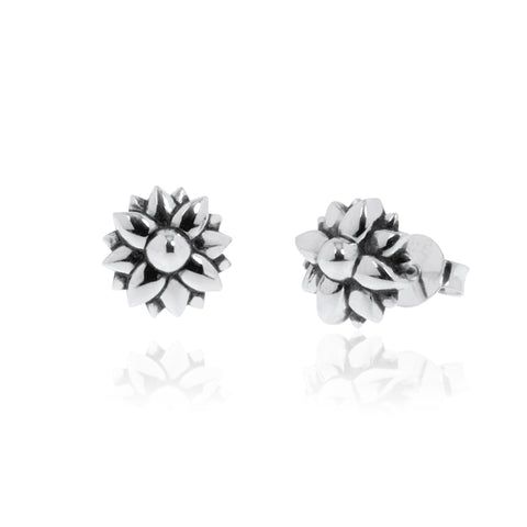 Cute, oxidised Sterling Silver earring studs in layered flower motif from Antika. For him or for her, the earrings are 8mm in diameter and weigh approximately 1.85 grams each. They have an anti-tarnish and high polish finish.