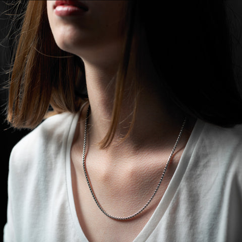 Dakota necklace is pretty and intricate and made of sterling silver, curved, interlocking rectangular links, 60cm long.